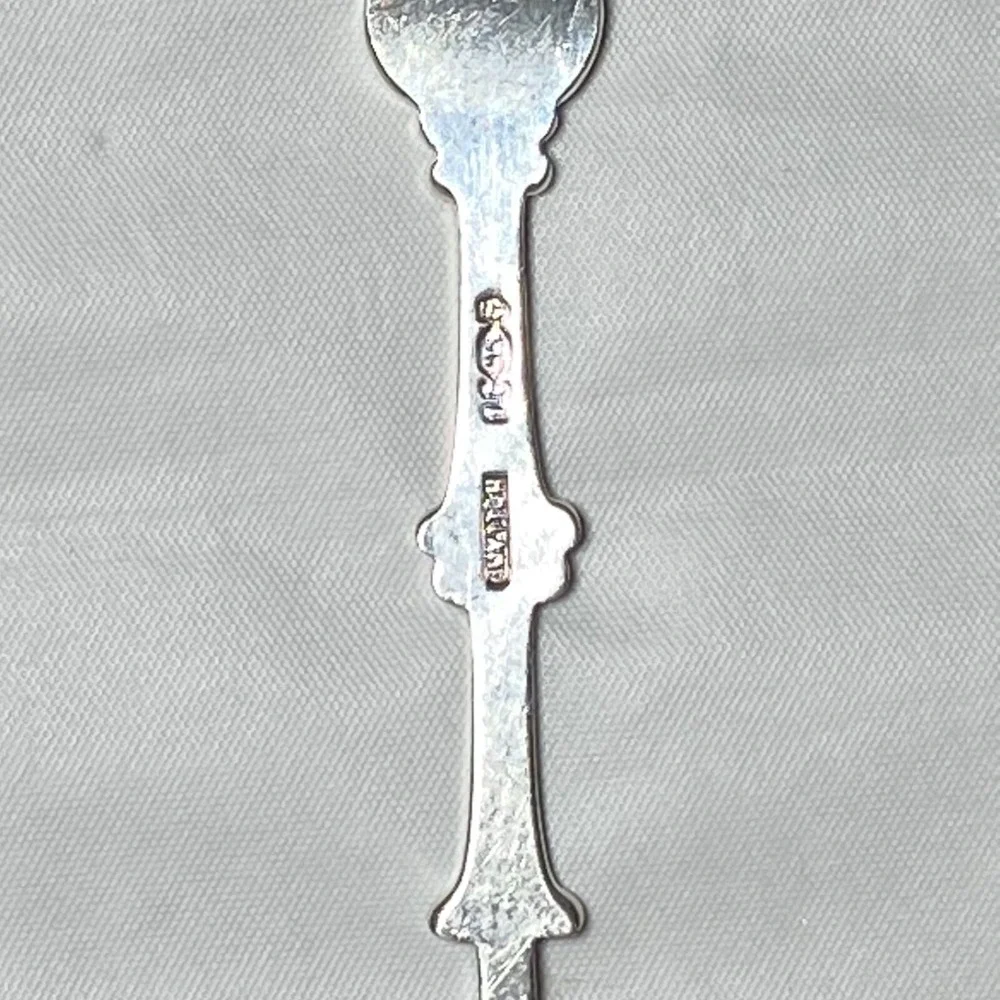 Water Bearers Man Woman Souvenir Spoon Silver Tone 4 3/4
